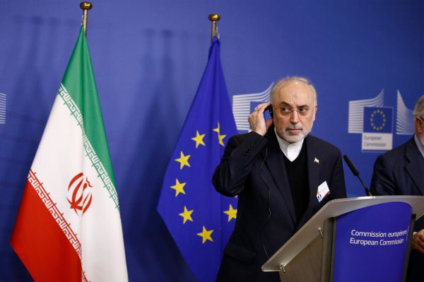 בדיון הראשון: המועמדים לנשיאות איראן בהאשמות