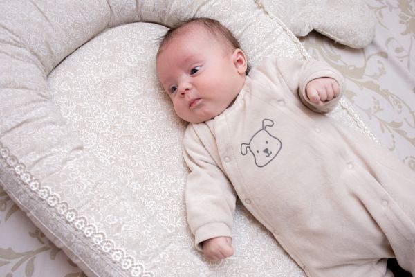 עזרו עכשיו לתינוקת: מי יקרא לה שם בבית הכנסת?