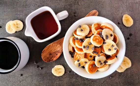 זמן להתפנק: מתכון מיני פנקייק בננה