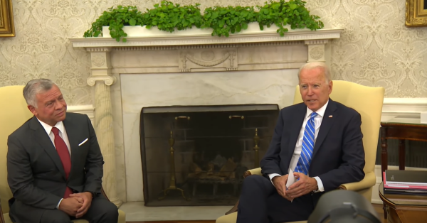 בצל סערת הר הבית: ביידן נפגש עם מלך ירדן