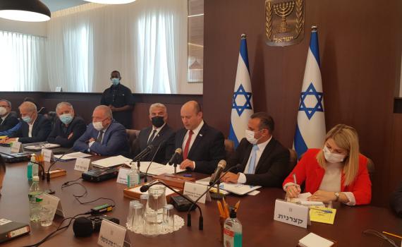 בנט סיכם: מלאי חדש של חיסוני פייזר יגיע באוגוסט