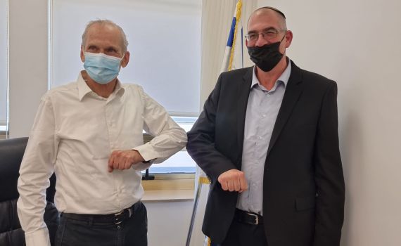 בהמשך לפרסום סרוגים: אורבך נפגש עם השר בר-לב