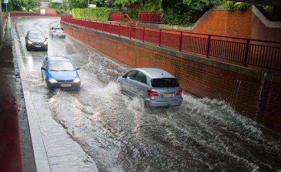 שיטפונות בגרמניה: 4 נהרגו, לפחות 30 איש נעדרים