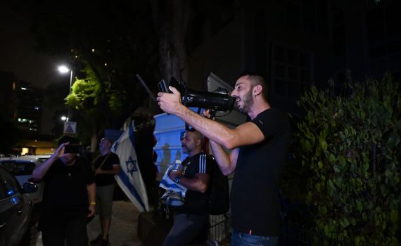 פז להורביץ: "רוצה מסתננים? קח אותם אליך"