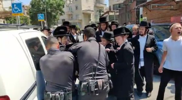 אחרי חודשיים: חזרו הפגנות החרדים בבר אילן