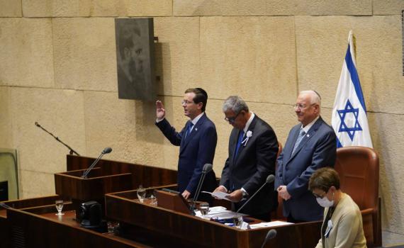 הרצוג: "לעשות הכל לבנות את התקווה מחדש"