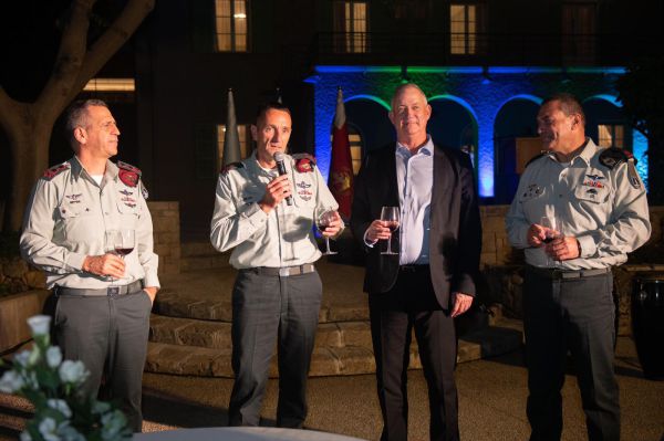 גנץ נפגש עם הרצי הלוי: "סומך עליו ומאחל הצלחה"