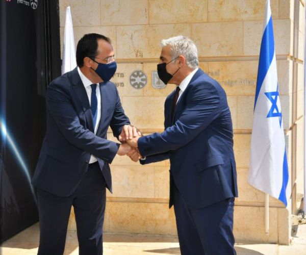 לפיד: "מודאגים מהמהלכים הפרובוקטיבים של טורקיה"