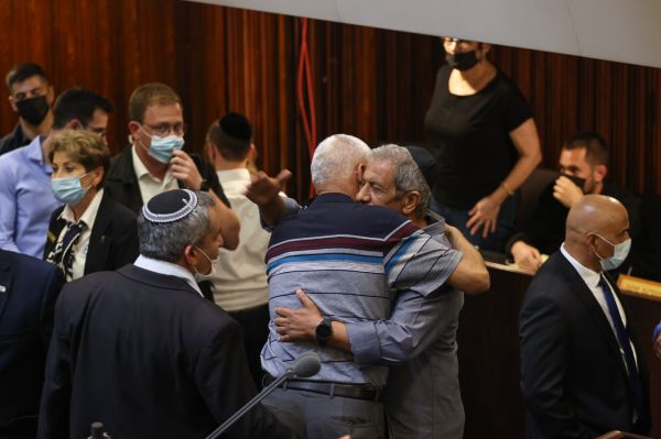 קרב גרסאות: מי אשם בהחזרת מאיר יצחק הלוי?