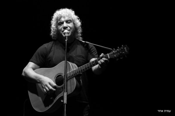 מרגש: נתן כהן במחווה ליום הולדתו ה80 של אהוד מנור