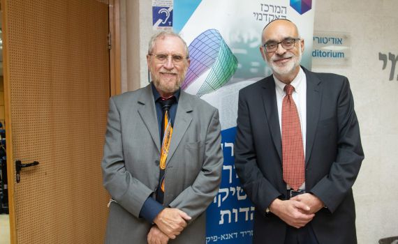 ספר חדש מציג: הקשר ההכרחי בין תורה ומדע