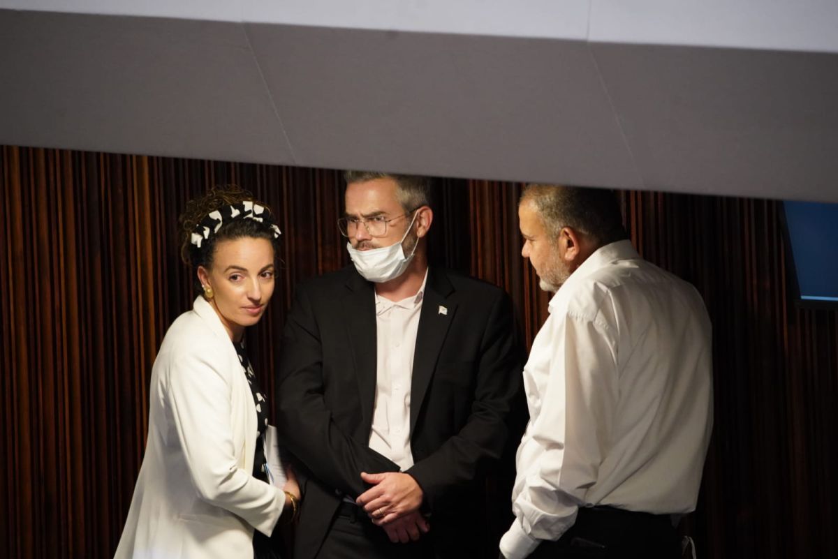 האופוזיציה החרימה: ועדות הכנסת אושרו ברוב של 60:0