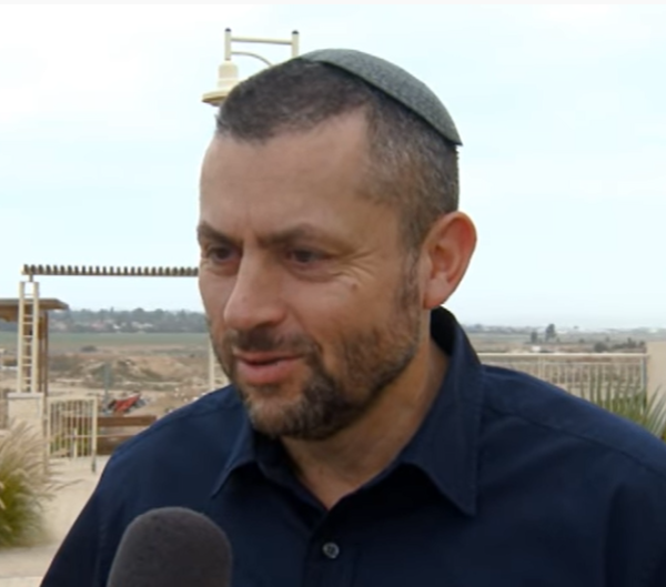 "אין לאף גורם סמכות להזיז אותי מהתפקיד"