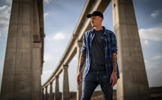 אחרי הכוכב הבא: רביב כנר חוזר לעוד סדרה מצליחה