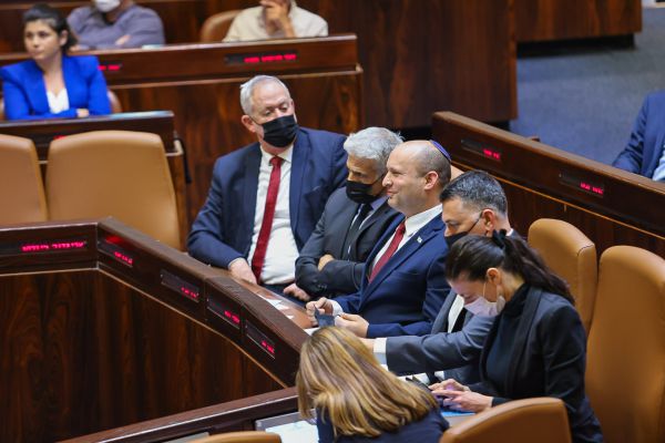 ההסכמה השקטה של  ראשי המפלגות בממשלה