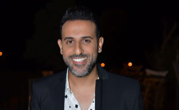 דודו אהרון במחווה לצוותים הרפואיים