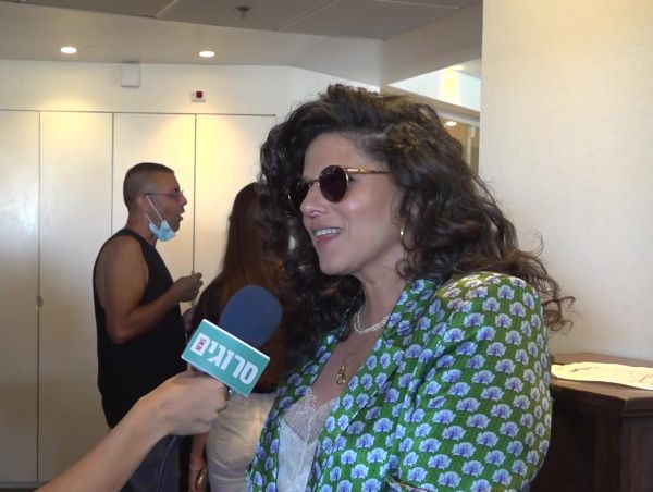 נועה קולר לסרוגים: "קופה ראשית זאת התרופה שלי"