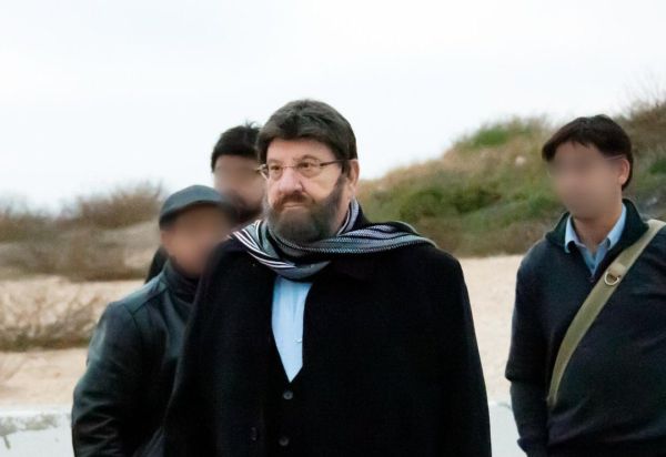 מזהים את האיש שהתלווה ליחידה מבצעית של השב"כ?