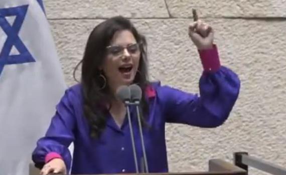 איילת שקד עושה בית ספר לח"כים הערבים. צפו