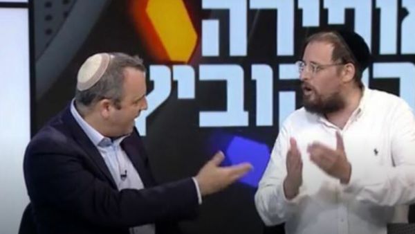 העיתונאי החרדי סירב ללחוץ יד לחבר הכנסת