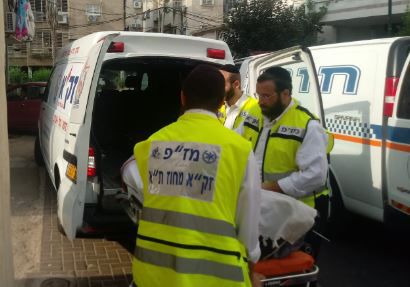 טרגדיה: אדם התמוטט באמצע תפילה ונפטר