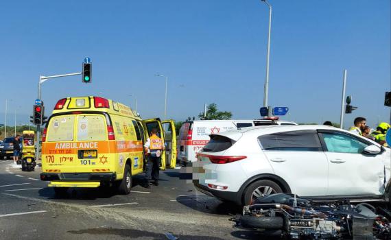 טרגדיה: אב נהרג לעיני בנו בתאונת אופנוע