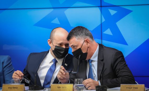 סקר מנדטים: לפיד ובנט מתחזקים; סער נמחק