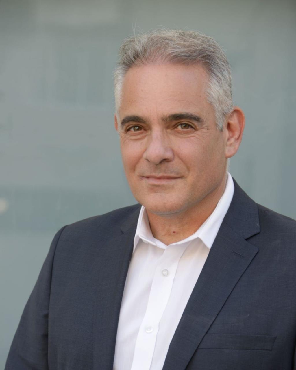 יאיר לפיד מינה את הח"כ לשעבר לשגריר בקנדה