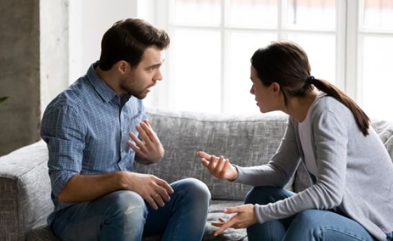 תבין, היא לא נלחמת בך, היא נלחמת עליך