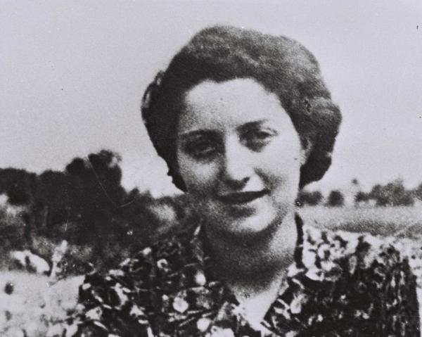 יומנים ומחברות של חנה סנש הועלו לרשת