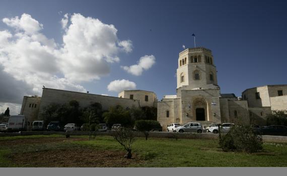 ראש המועצה הסרוג מונה למנכ"ל רשות העתיקות