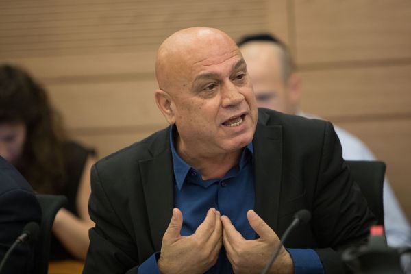 תסיסה בממשלה | "מאוכזב מבנט; הוא לא סופר אותי"