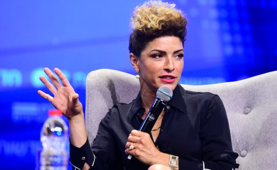 עדי אשכנזי עונה על השאלות החשובות בחיים