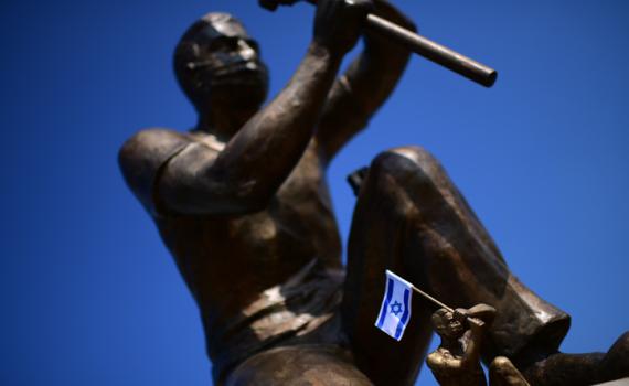 צפו: קצר על הפרשה | האם הלאומיות היא עבודה זרה?