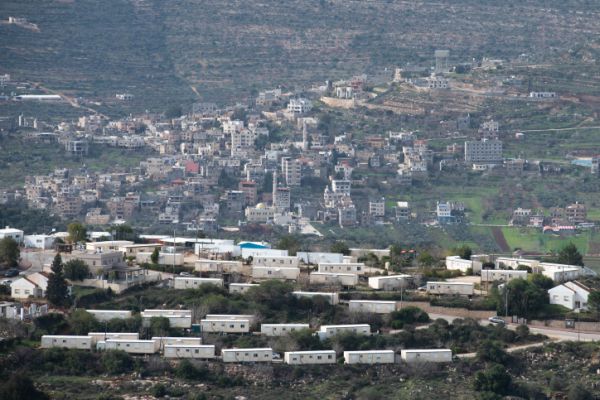 בישוב עלי זועמים על החלטת המדינה לפנות בתים