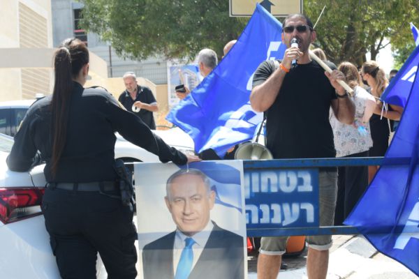 ראש עריית רעננה: "אי אפשר להשוות לבלפור"