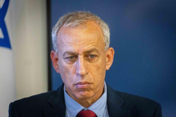 נחמן אש: "מי שנוסע לחו"ל מסכן את עצמו ומשפחתו"