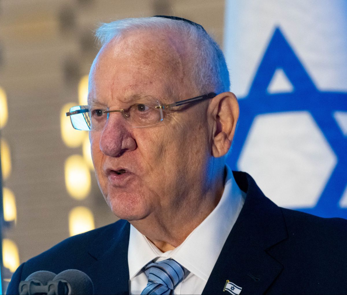 לאחר שינוי הסטטוס: ריבלין בתמונת פרופיל חדשה