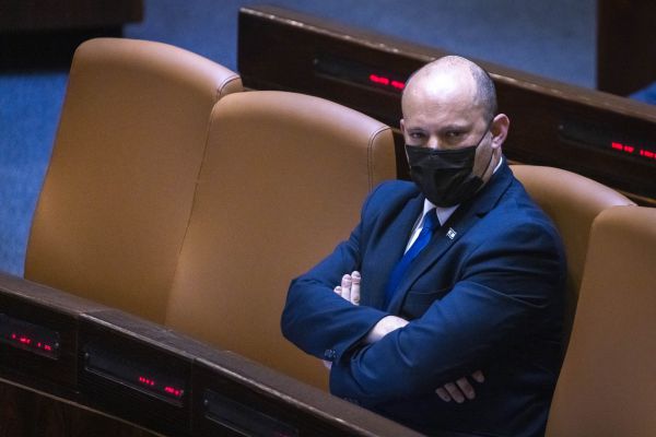 בנט חייב להשתתף | מה זה דיון 40 חתימות?