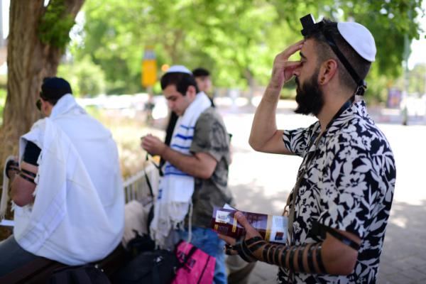 צפו: קצר על הפרשה| מה המצוה הכי חשובה?