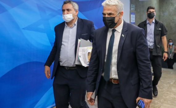 בדיקות נוספות מעלות: יאיר לפיד לא יצטרך בידוד