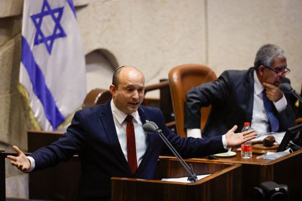 בנט: "החלטת בן אנד ג'ריס שגויה מוסרית ועסקית"