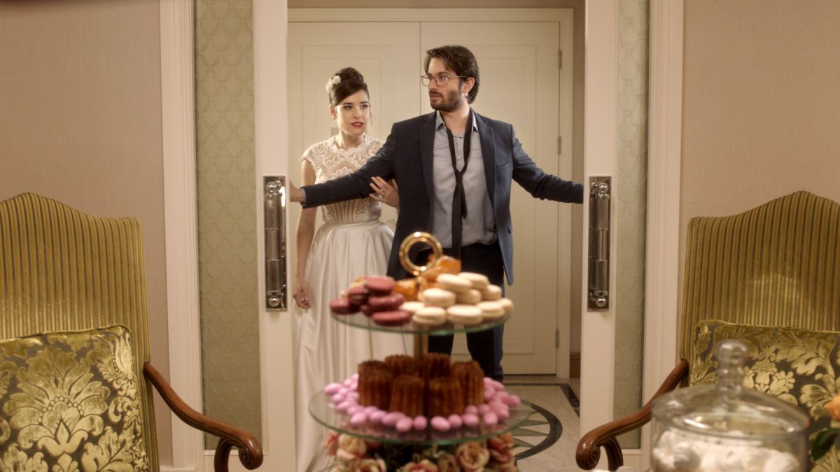 היוצרת של "אפס ביחסי אנוש" בסרט חדש| אחד בלב