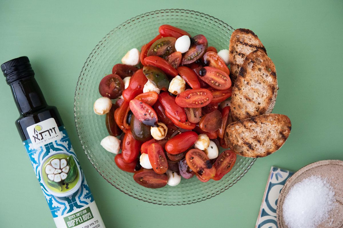 יום האנשים שלא יודעים לבשל | מתכון לסלט קפרזה