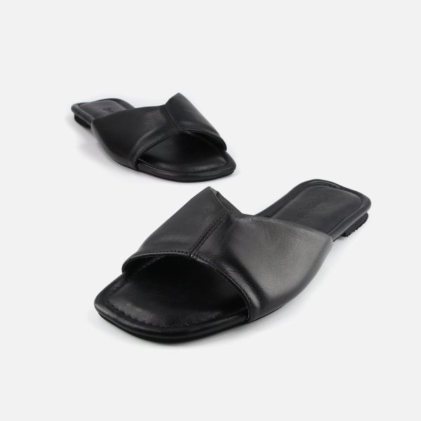 שחור בקיץ? בואי ללמוד איך לובשים את זה נכון