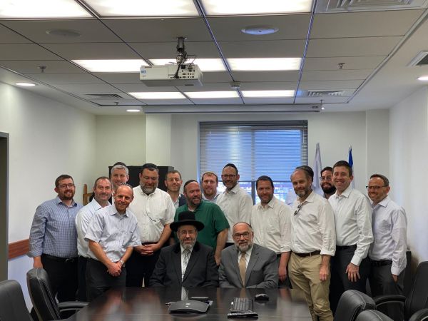 הרב לאו לרבני ארה"ב: כן לייעול – לא לחיסול הרבנות הראשית