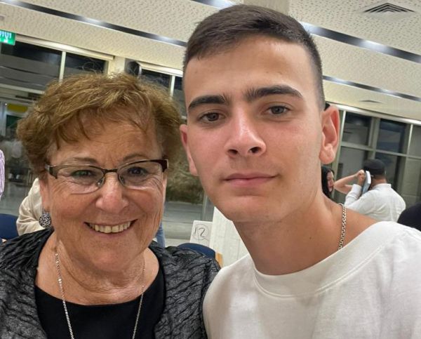 המנטליסט הצעיר ביותר בישראל בדרך לאמריקה