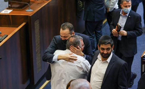 באופוזיציה חוגגים: "החוק הרע נפל וטוב שכך"