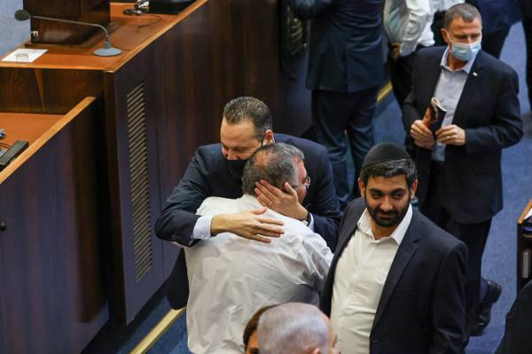 באופוזיציה חוגגים: "החוק הרע נפל וטוב שכך"