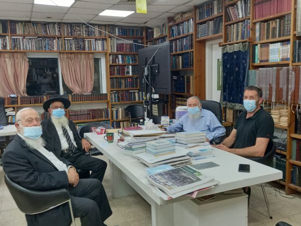 לקראת החלטות חשובות: כהנא נפגש עם הרב דרוקמן